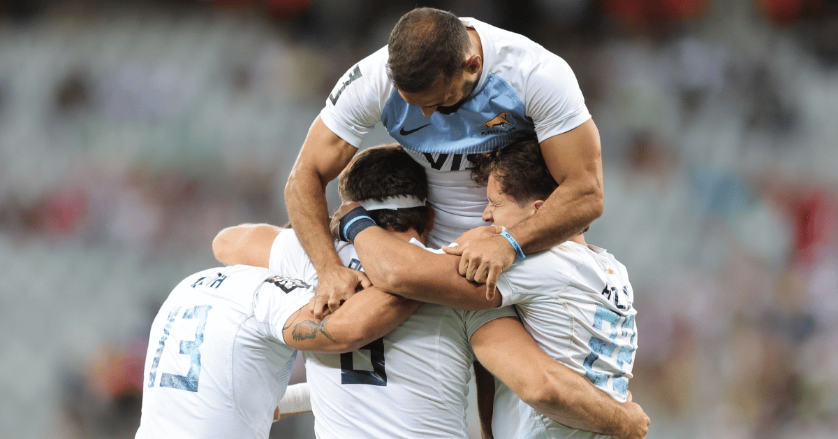Argentina players celebrate the cup final win over Australia on day two of the HSBC SVNS at Cape Town Stadium on 10 December, 2023 in Cape Town, South Africa.