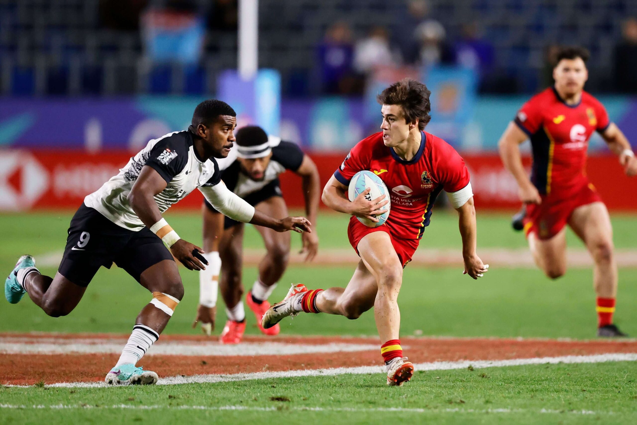 Spain’s Jaime Manteca cuts through the Fiji defense on day two of the HSBC SVNS at Dignity Health Sports Park on 2 March, 2024 in Los Angeles, United States
